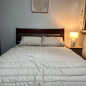Dormitory Room Mixed